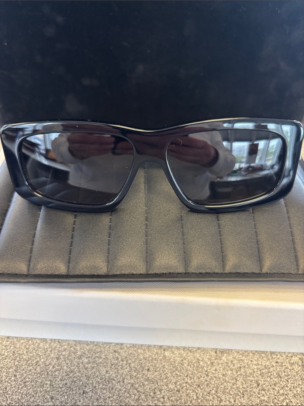 Victoria Beckham Glossy Black Sunglasses with Subtle Logo